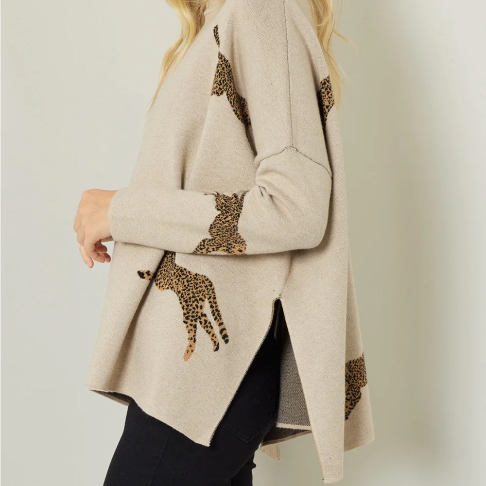Leopard Sweater - Picture 3 of 4